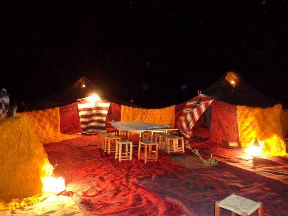 Les Pyramides Hotel Merzouga Exterior photo